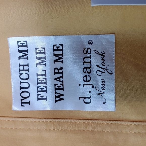 d. jeans gold high waisted pencil skirt. Size 8. Cotton blend. Super soft… - Picture 3 of 11